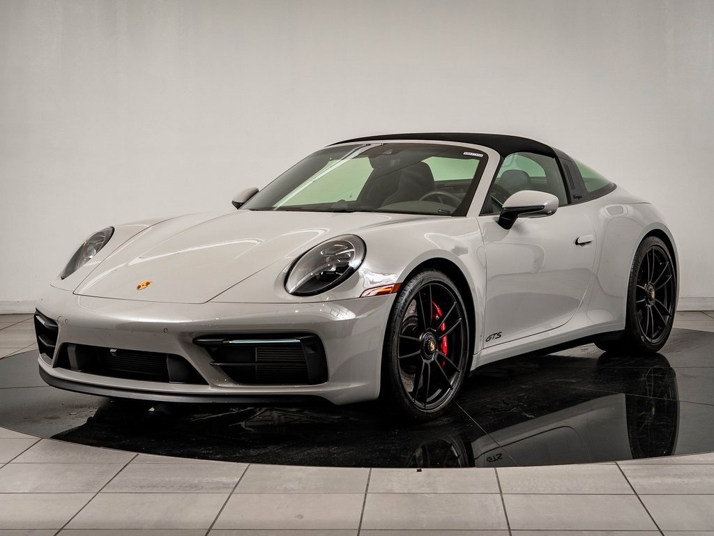 2022 Porsche 911 GTS's photo