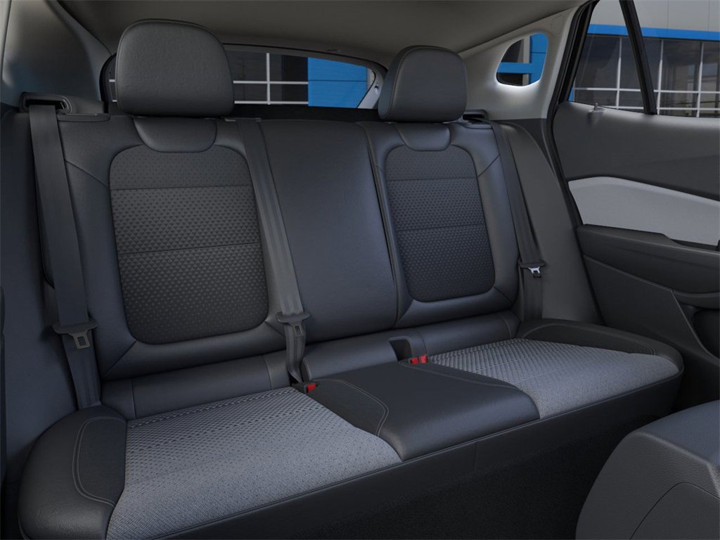 2025 Chevrolet Trax LT photo 15