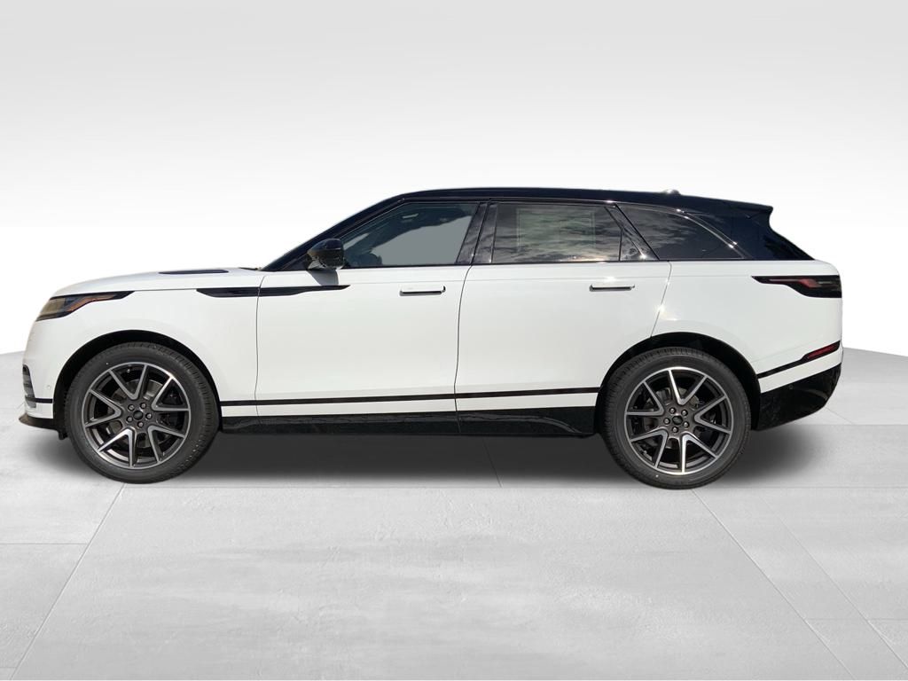 2026 Land Rover Range Rover Velar SE photo 4