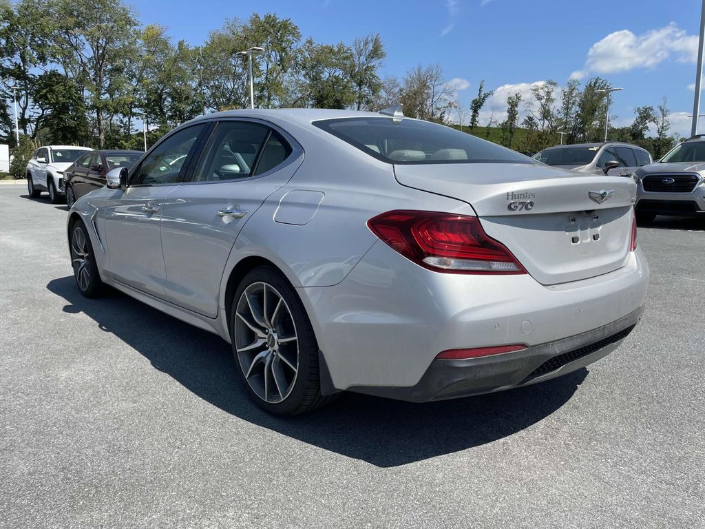 2019 Genesis G70 2.0T Advanced photo 3