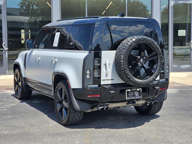 2022 Land Rover Defender V8 photo 4