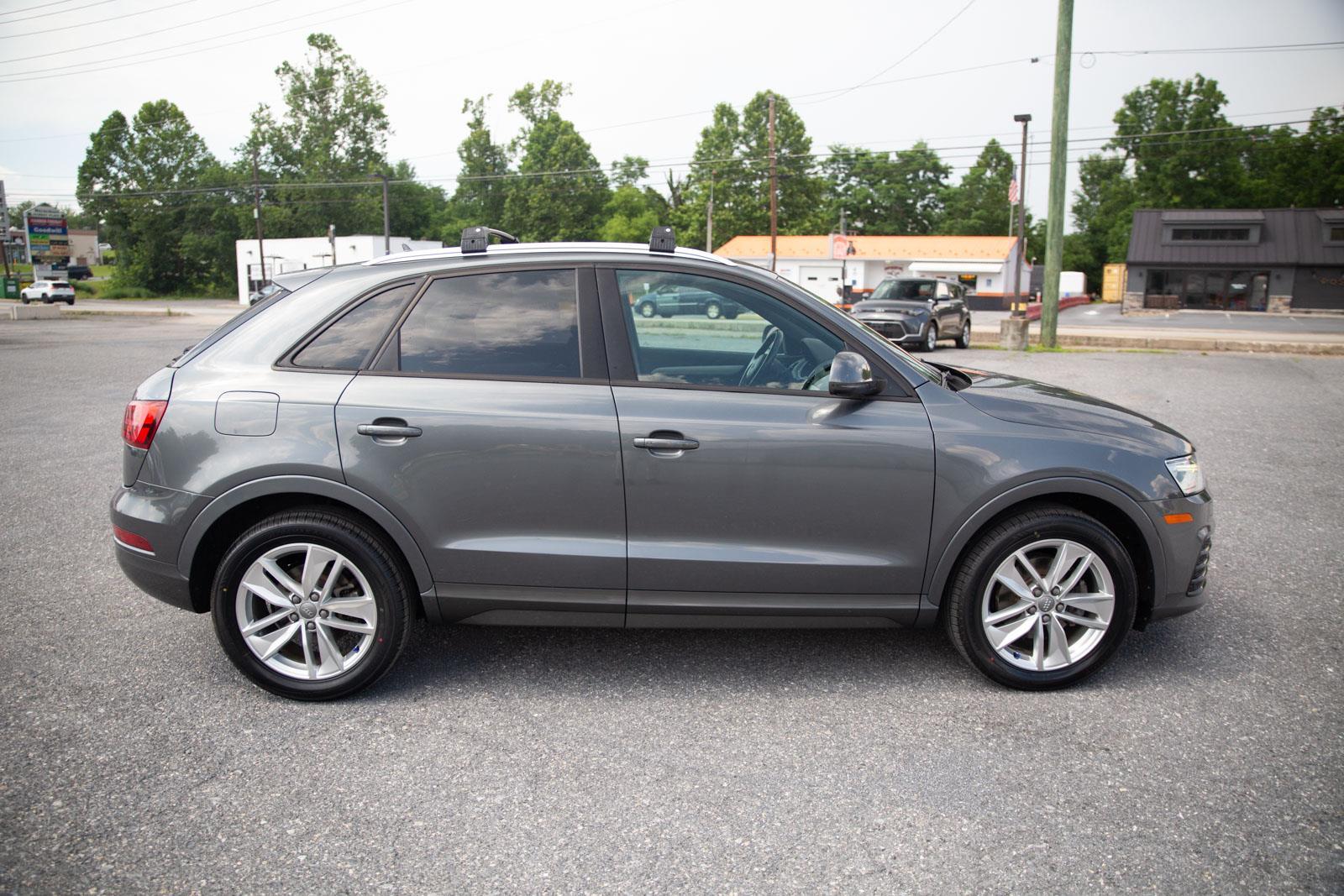 2018 Audi Q3 Premium photo 2