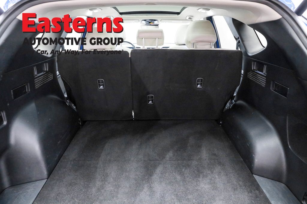 2023 Hyundai Tucson Limited photo 9