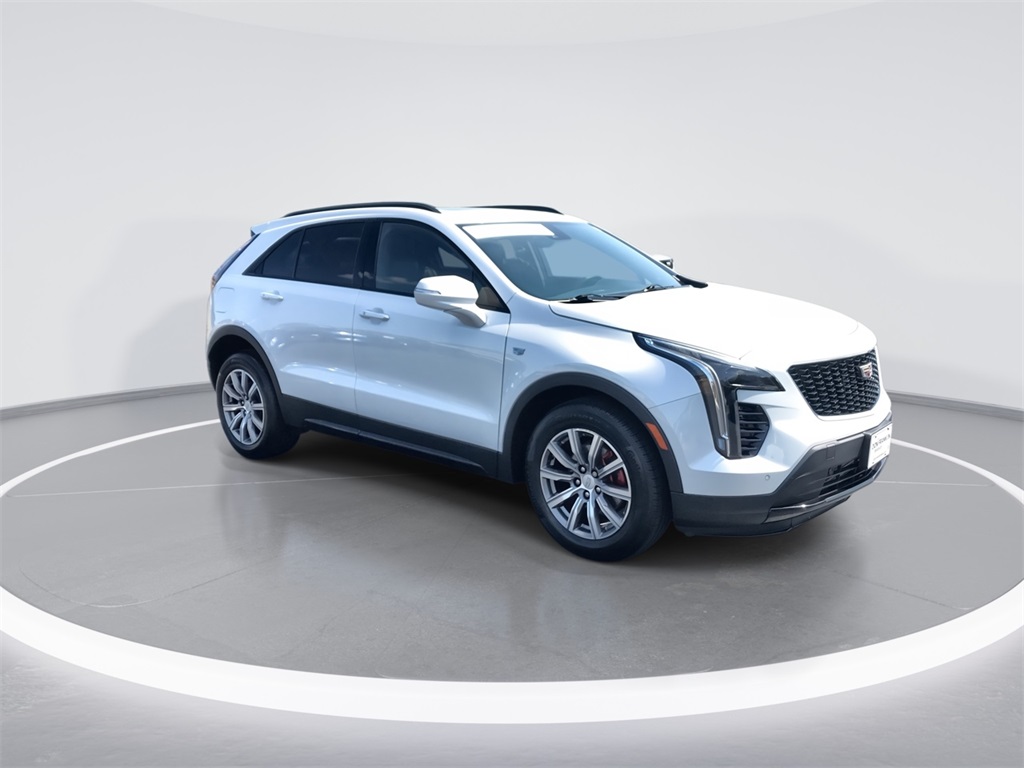 2021 Cadillac XT4 Sport photo 2