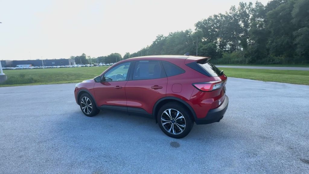 2022 Ford Escape SE photo 6