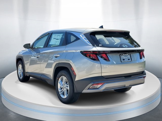 2026 Hyundai Tucson SE photo 3