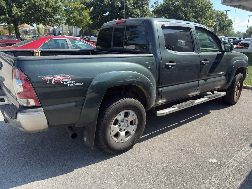 2010 Toyota Tacoma Base V6 4x4 photo 2