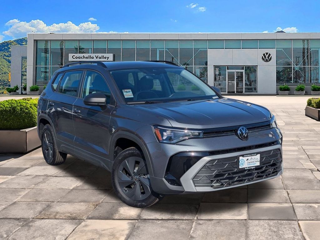 2025 Volkswagen Taos S's photo