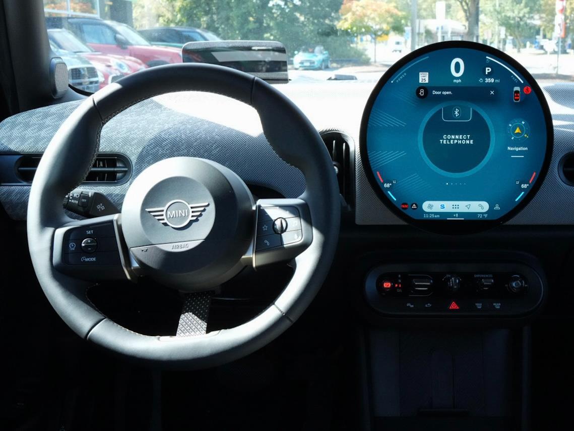 2026 Mini Cooper Hardtop S 4 Door Iconic photo 2