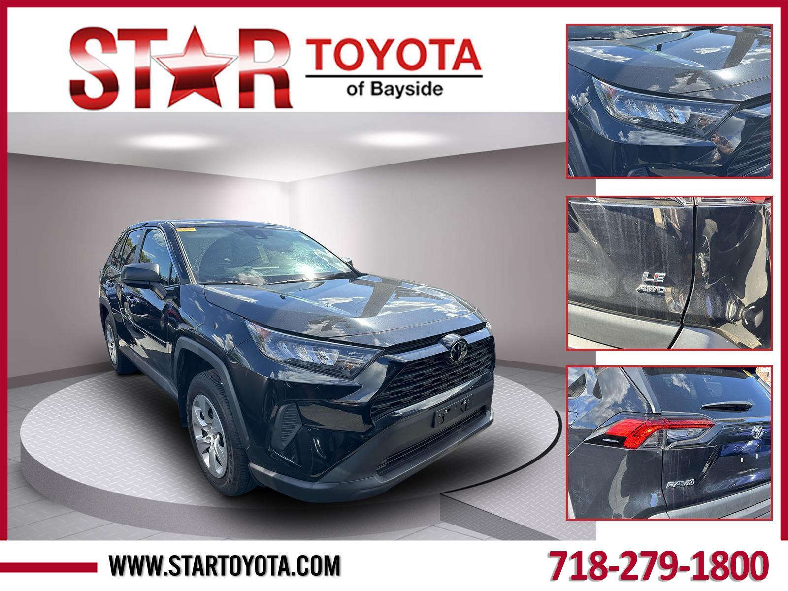 2022 Toyota RAV4 LE's photo
