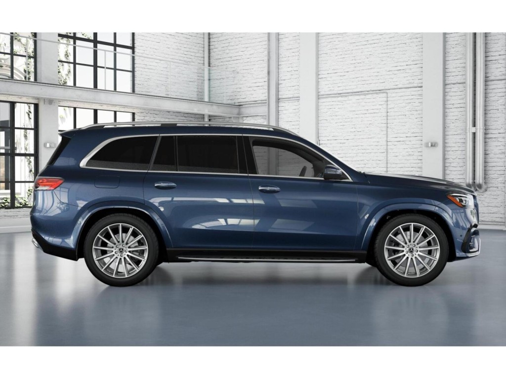 2026 Mercedes Benz GLS 450 4MATIC photo 2