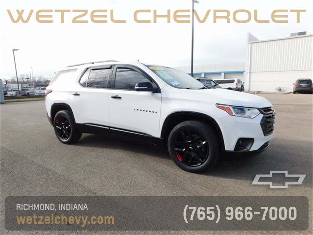 2021 Chevrolet Traverse Premier's photo