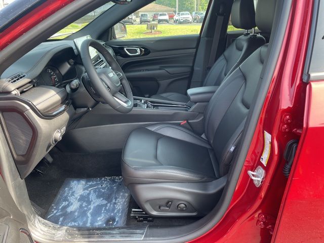 2025 Jeep Compass Limited photo 8