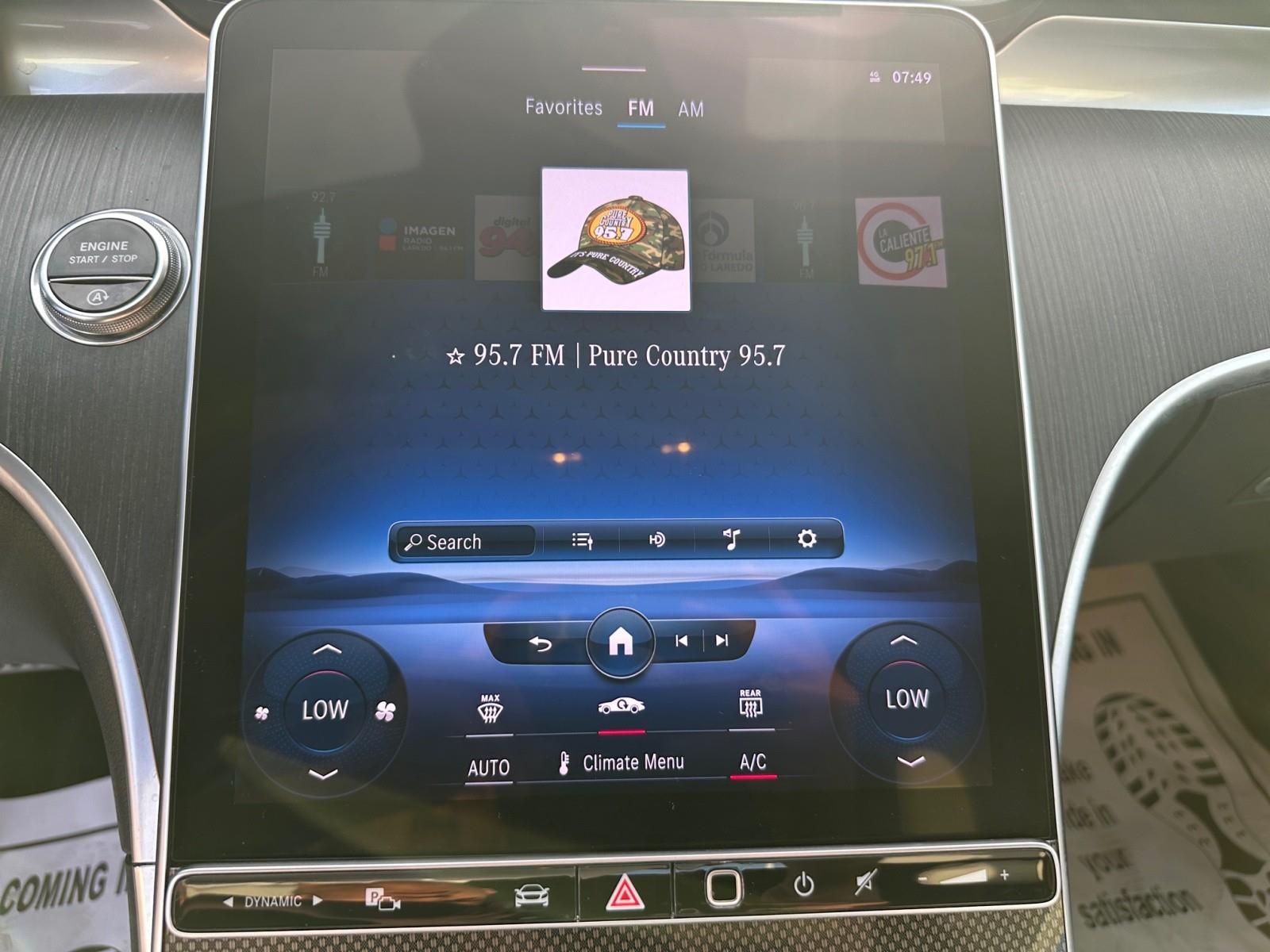 2022 Mercedes Benz C 300 photo 11