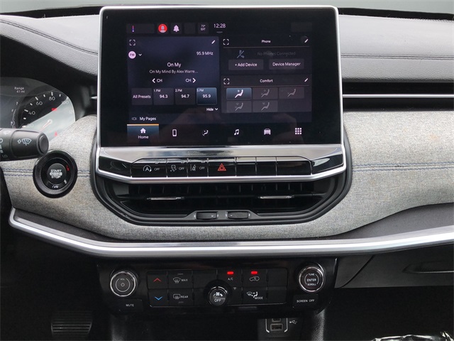 2022 Jeep Compass Latitude photo 15