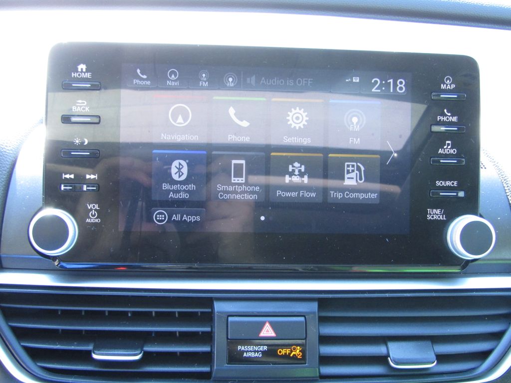 2022 Honda Accord Hybrid Touring photo 18