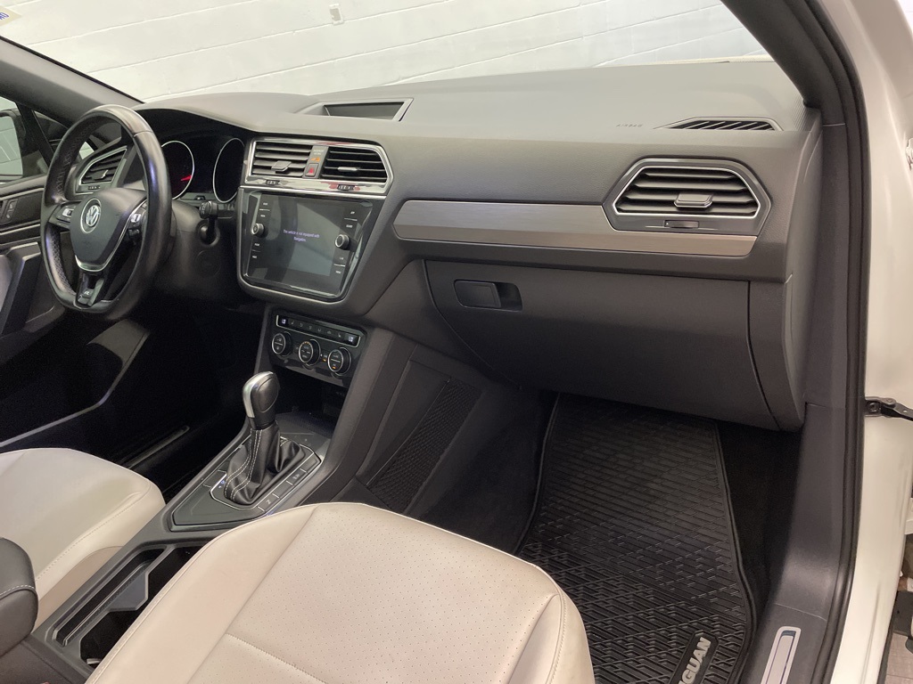 2021 Volkswagen Tiguan SE R-Line Black photo 20