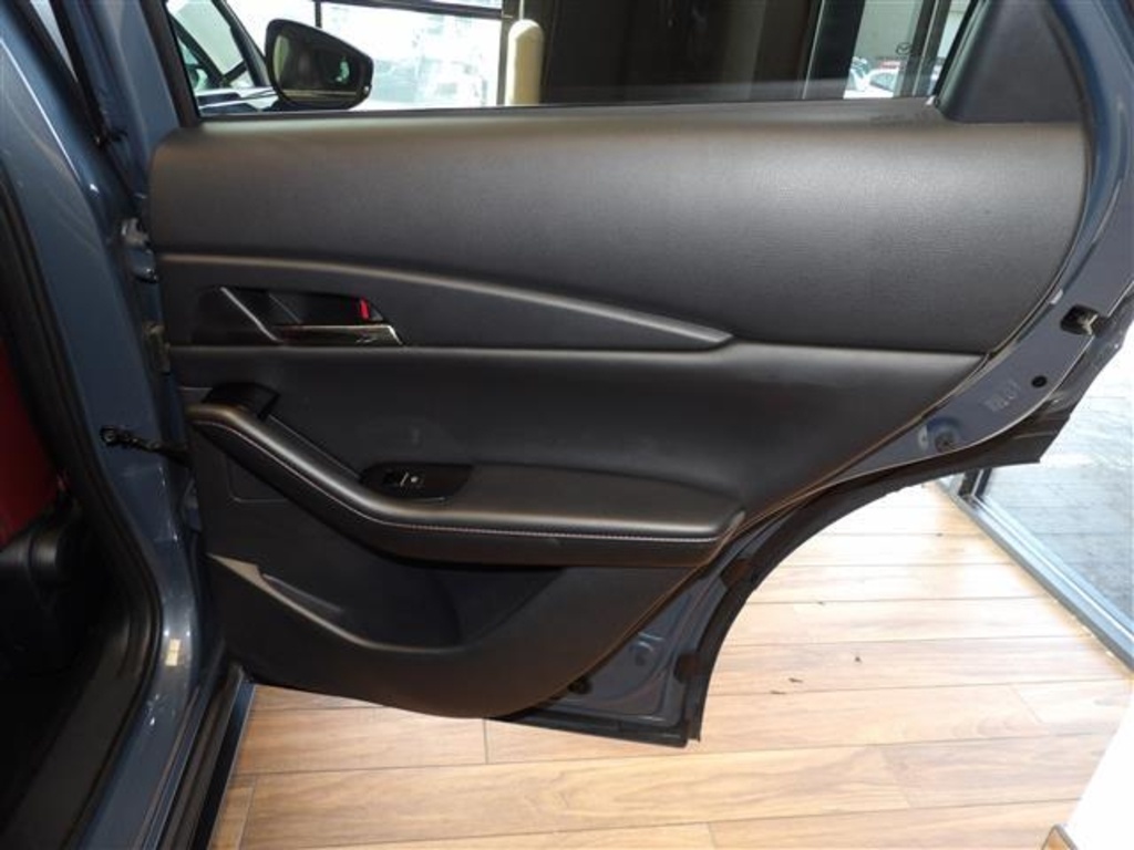 2022 Mazda CX-30 Carbon photo 15