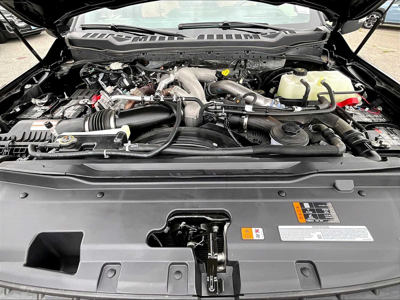 2024 Ford F-250 Platinum photo 28