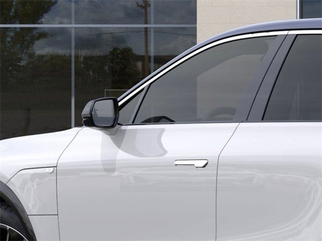 2025 Cadillac Lyriq Luxury photo 3