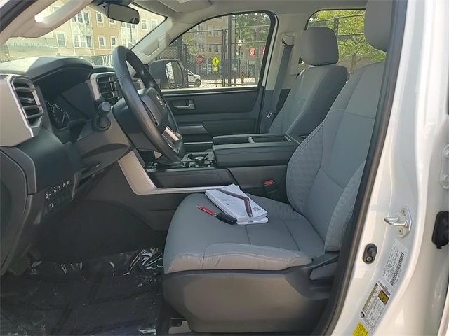 2024 Toyota Tundra SR5 photo 11