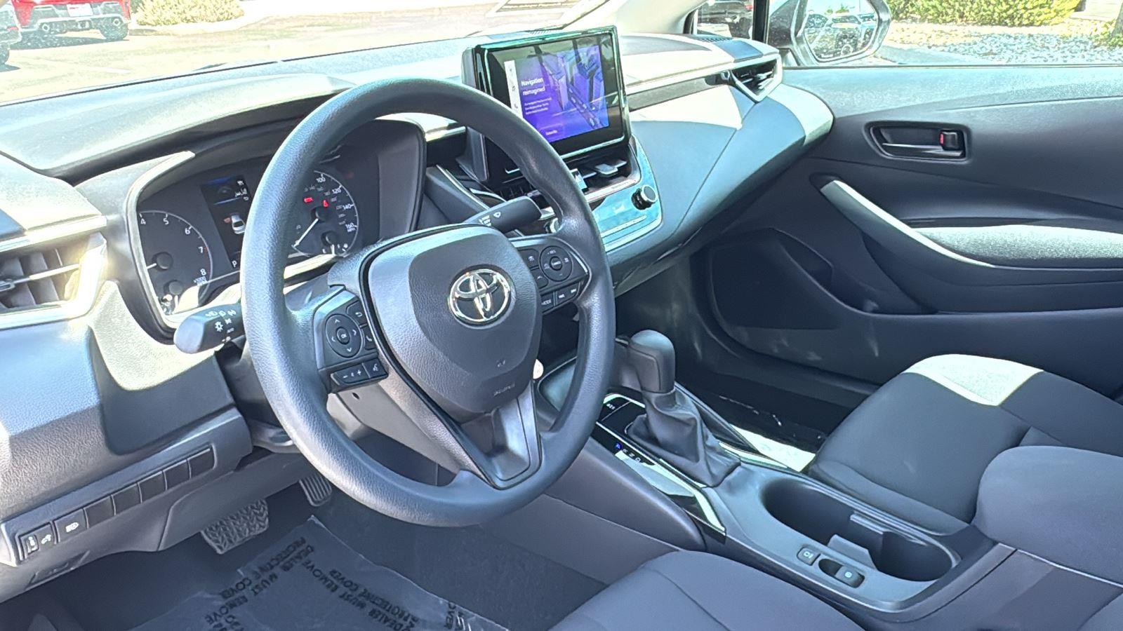 2025 Toyota Corolla LE photo 20