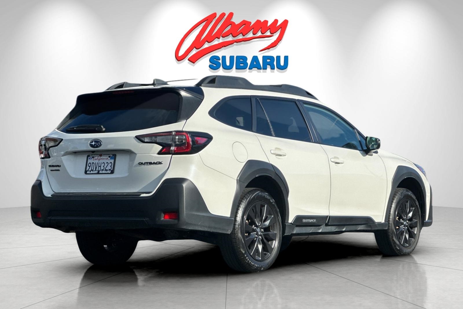 2023 Subaru Outback Onyx Edition photo 4