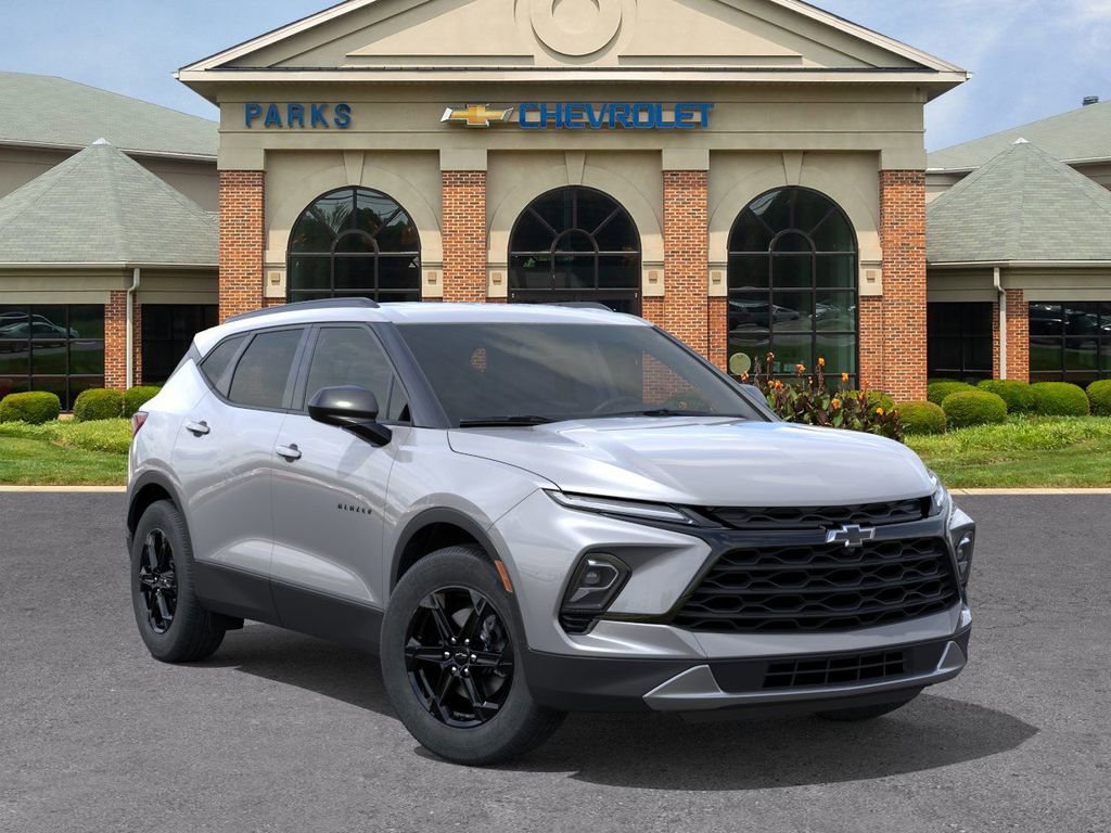 2025 Chevrolet Blazer 2LT photo 3