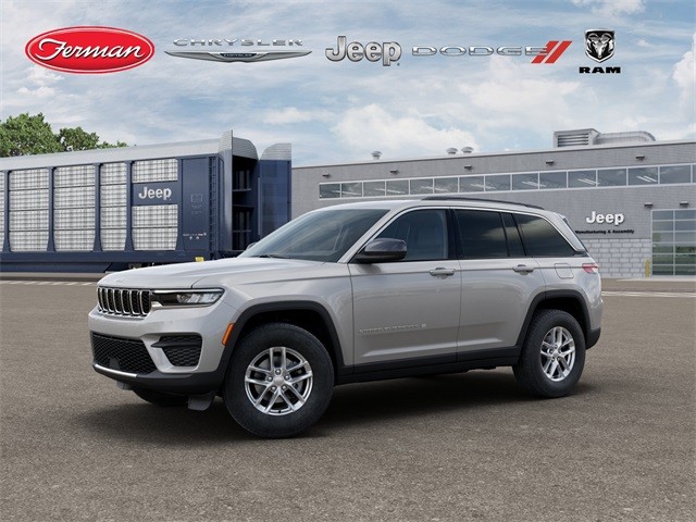 2025 Jeep Grand Cherokee Laredo's photo
