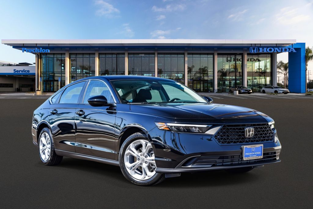 2025 Honda Accord LX's photo