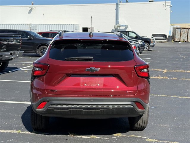 2025 Chevrolet Trax photo 4
