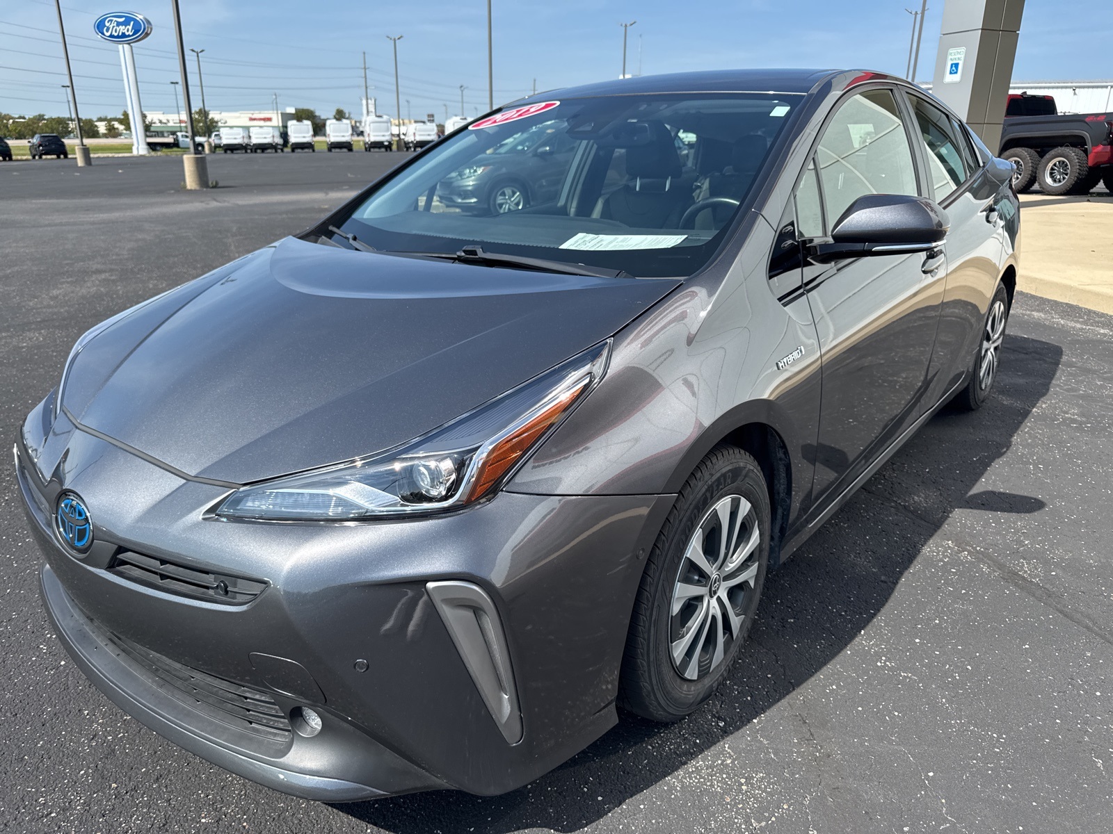 2019 Toyota Prius XLE AWD-e photo 7