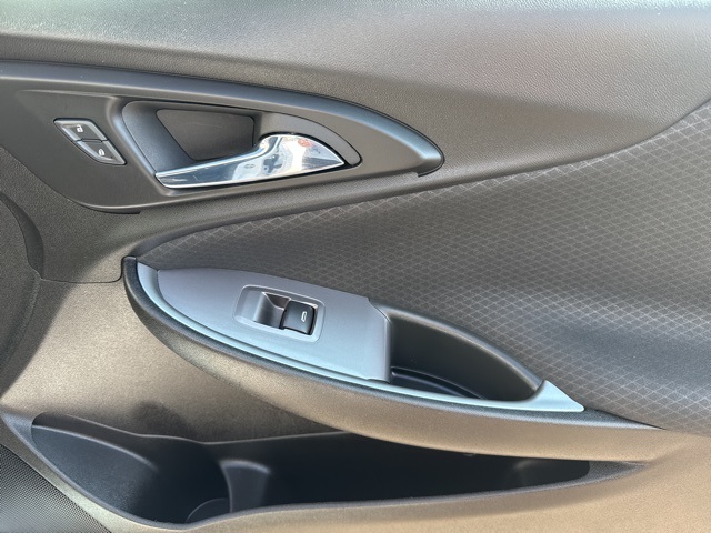 2024 Chevrolet Malibu LS photo 18
