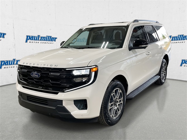 2025 Ford Expedition Active's photo