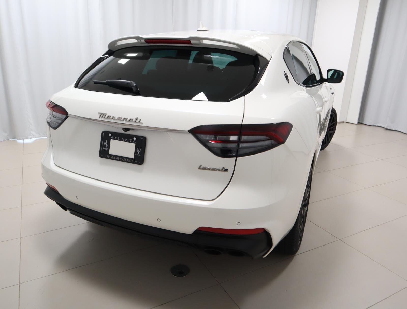 2022 Maserati Levante Modena photo 5
