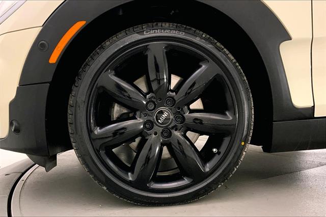 2019 Mini Cooper Base S ALL4 photo 7