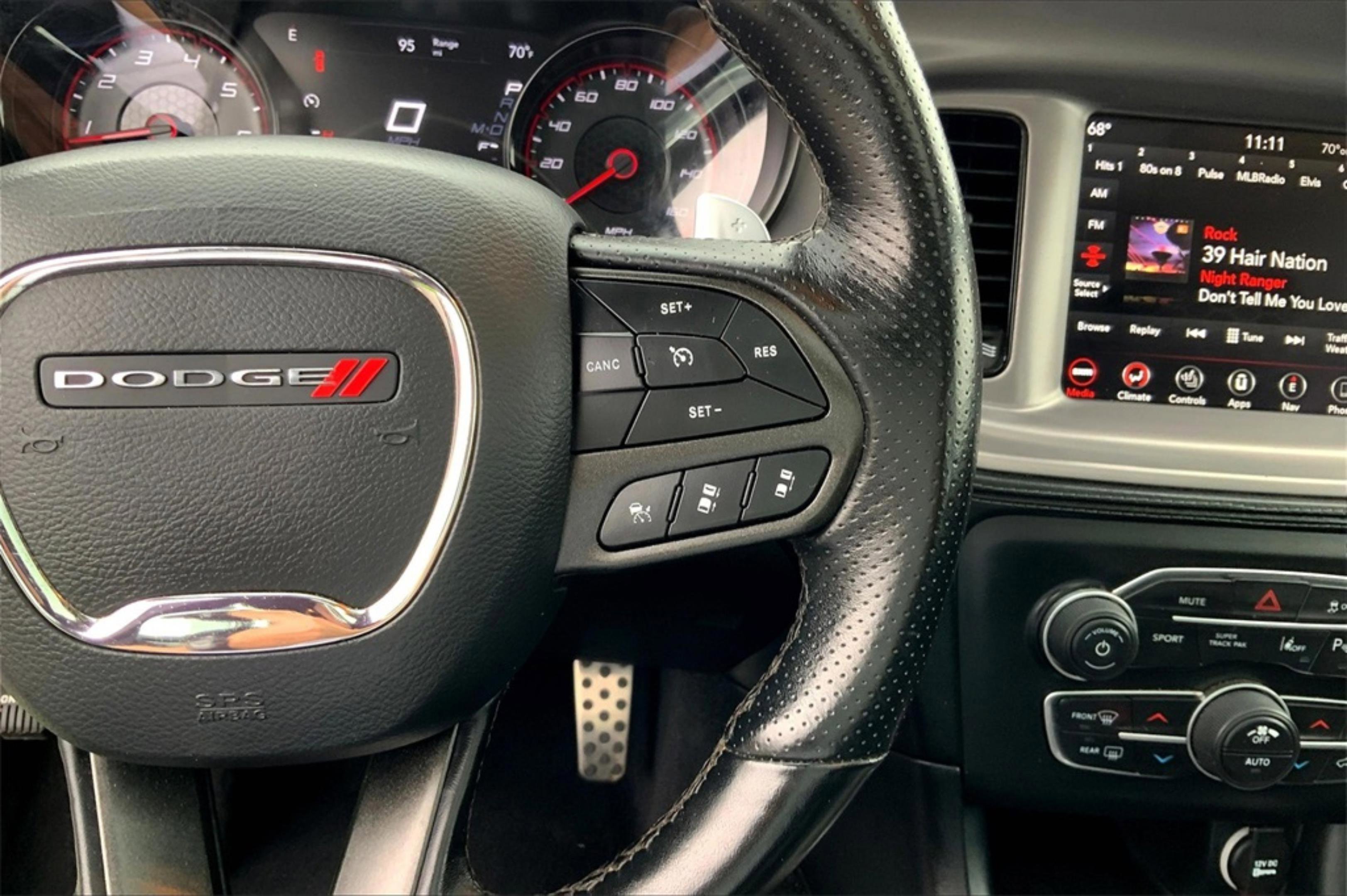 2023 Dodge Charger R/T photo 18