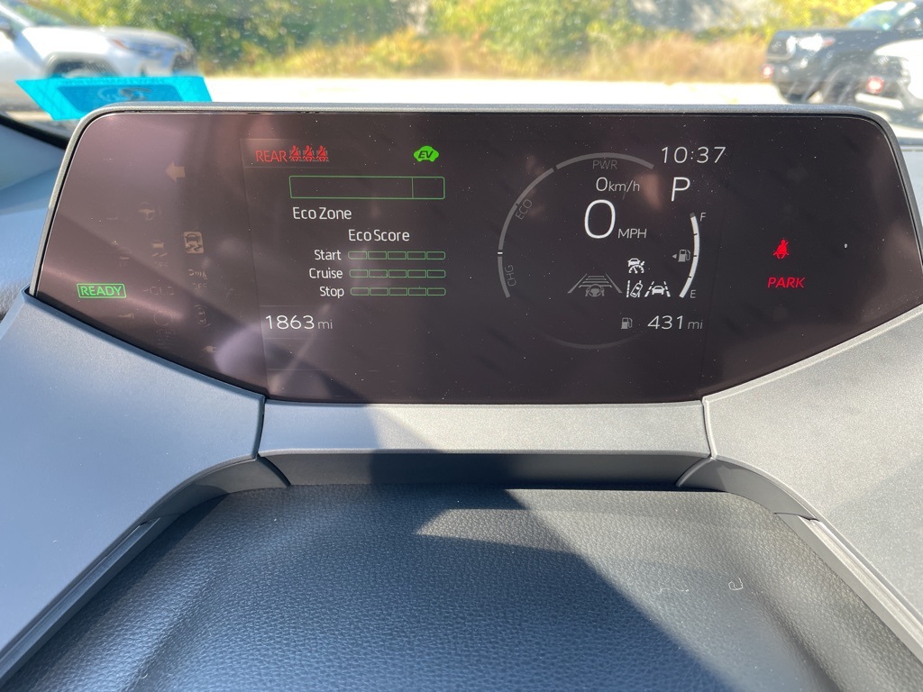 2025 Toyota Prius LE photo 15
