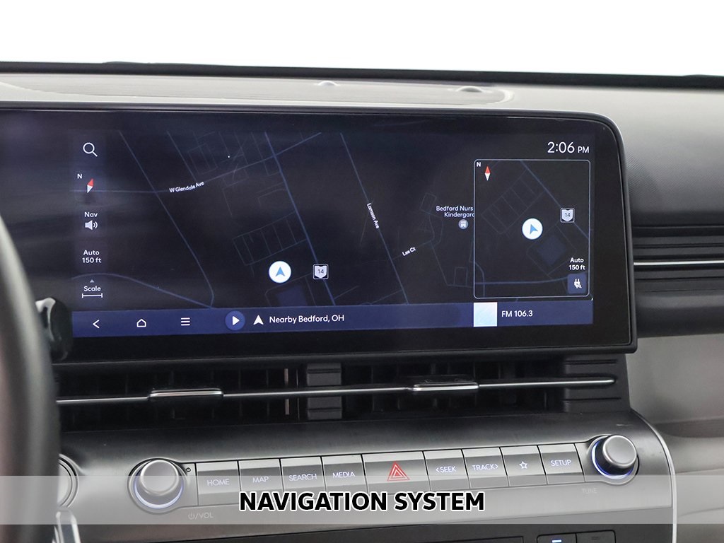 2024 Hyundai Kona Electric SEL photo 3