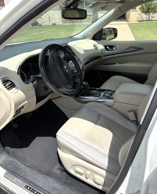 2017 Infiniti QX60 Base photo 4