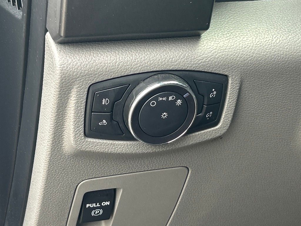 2020 Ford F-150 XLT photo 31