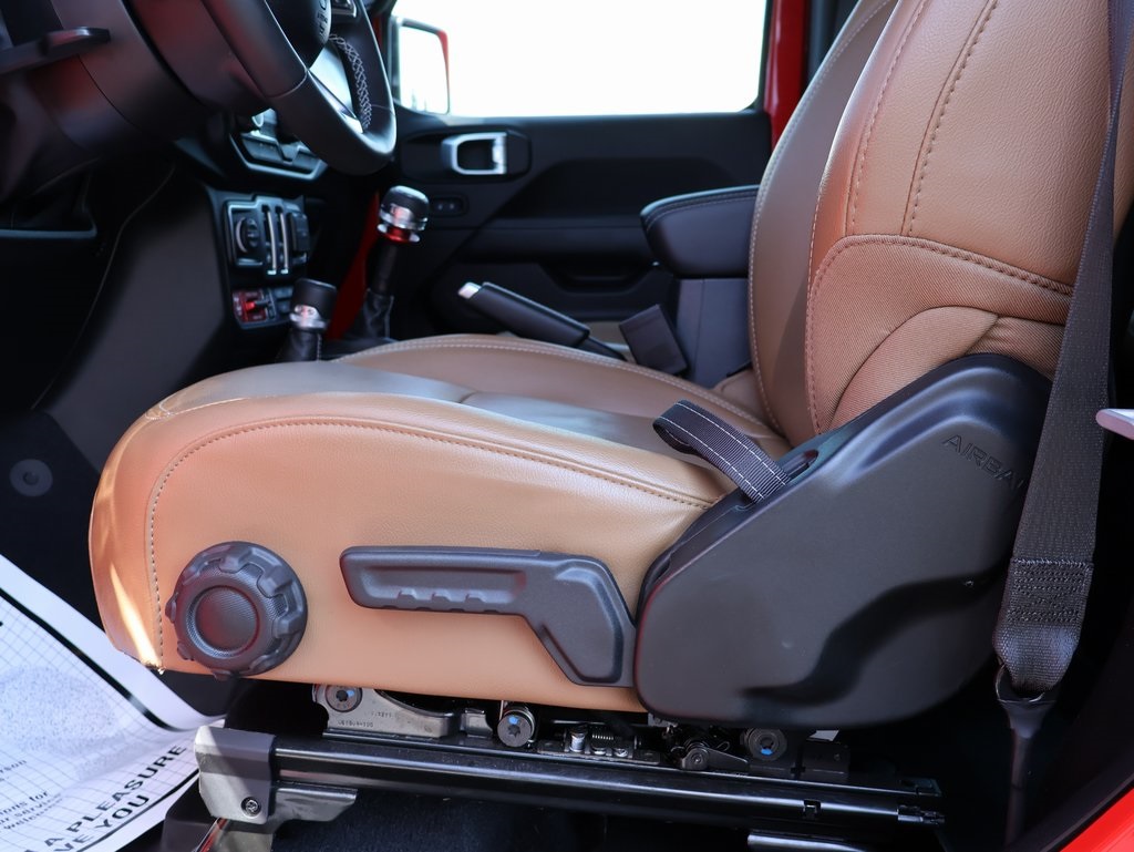 2023 Jeep Wrangler Rubicon photo 39