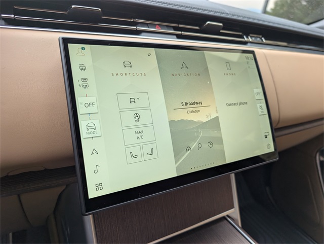2025 Land Rover Range Rover SE photo 10