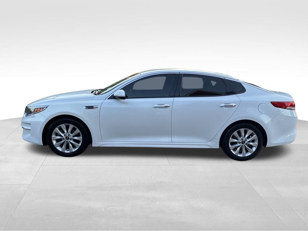 2018 Kia Optima EX photo 2
