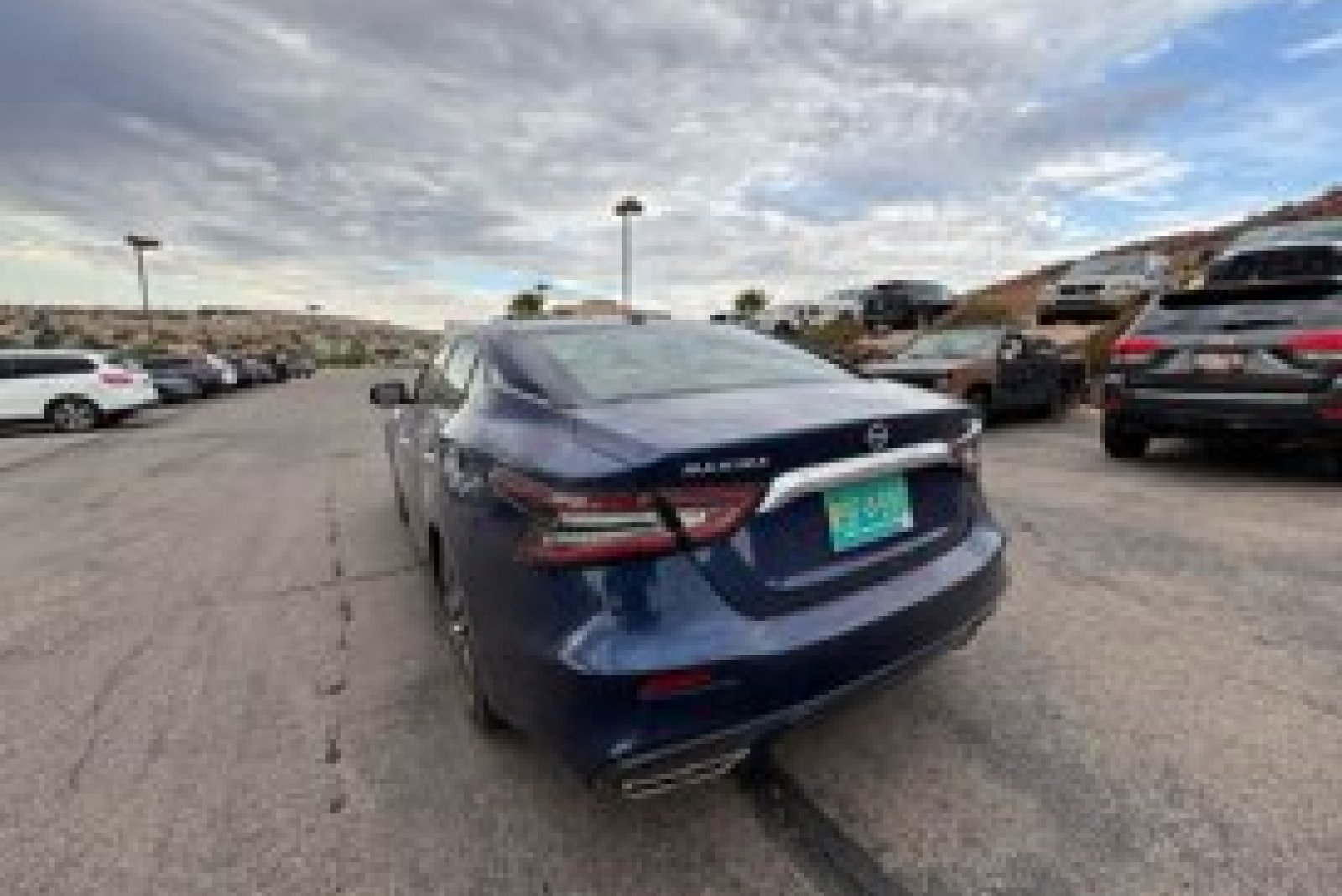2023 Nissan Maxima SV photo 2