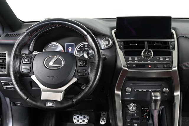 2019 Lexus NX 300 Luxury photo 3