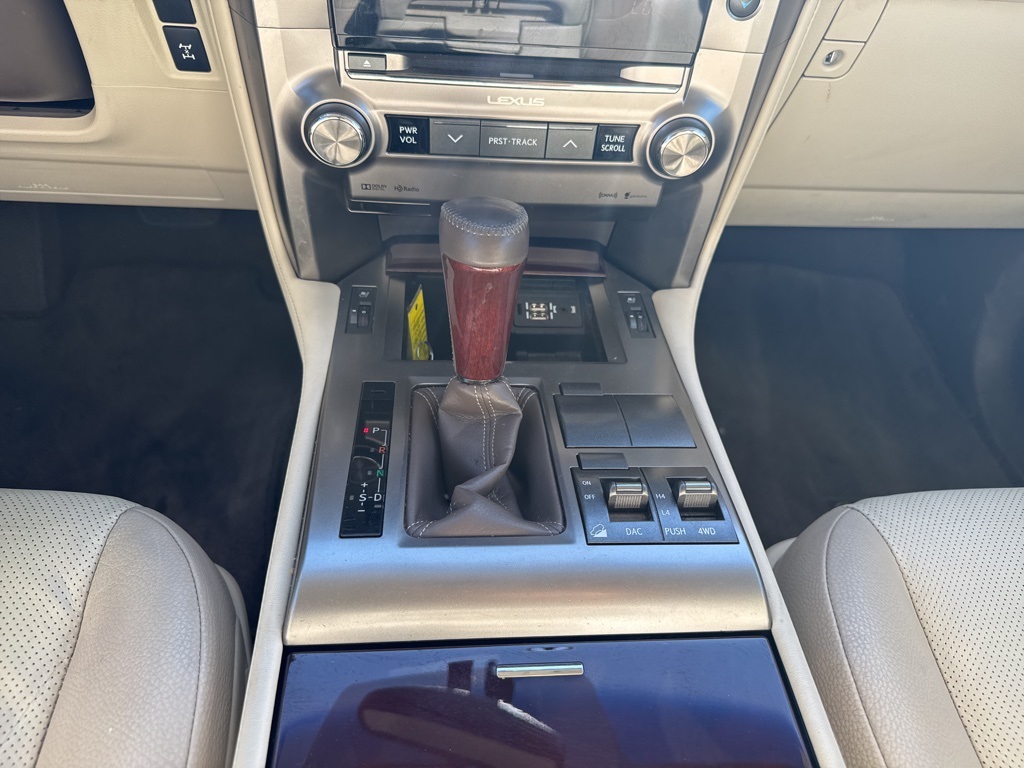 2015 Lexus GX 460 photo 14