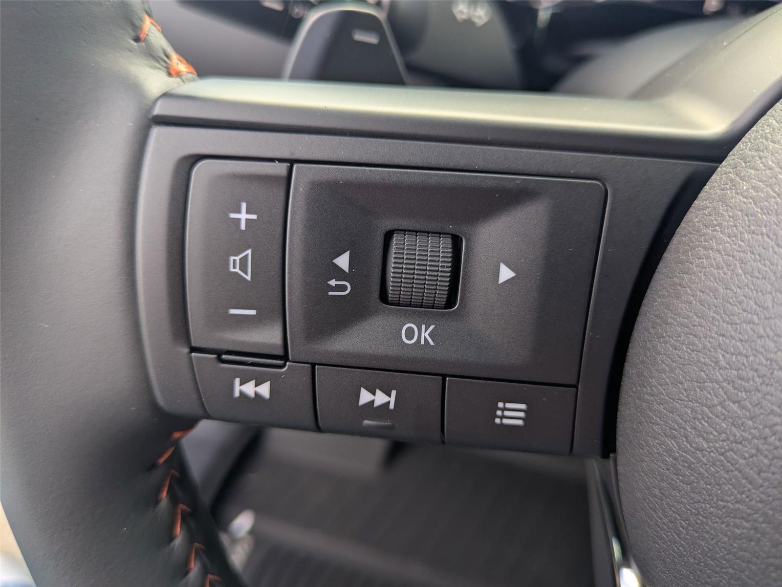 2025 Nissan Pathfinder Rock Creek photo 14