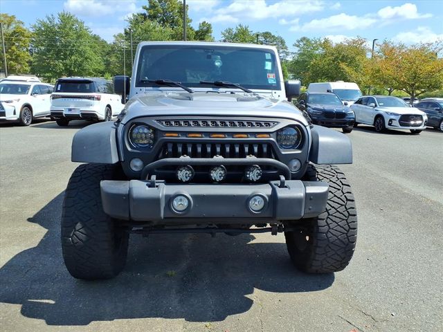 2014 Jeep Wrangler Unlimited Rubicon photo 2