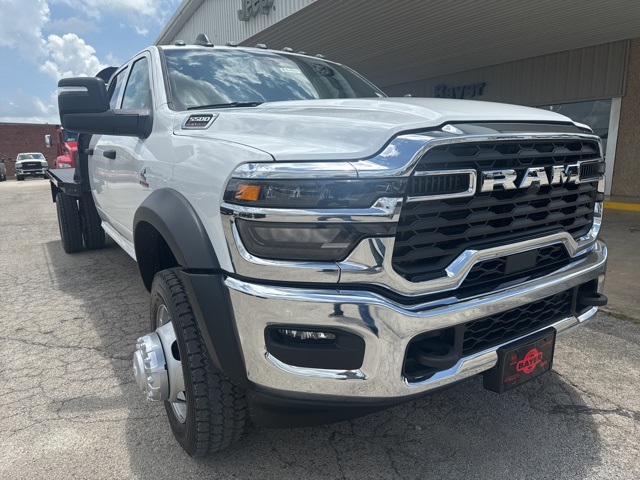 2025 Ram 5500 Tradesman photo 9